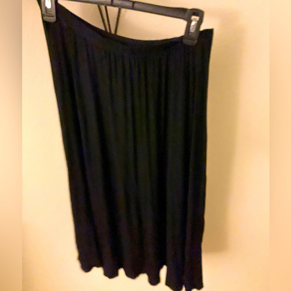 Black knee length skirt. Great condition, super soft.